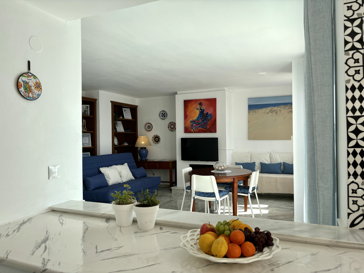 2 Bed Apartment for sale in Estepona Costa Del Sol, Málaga, Spain