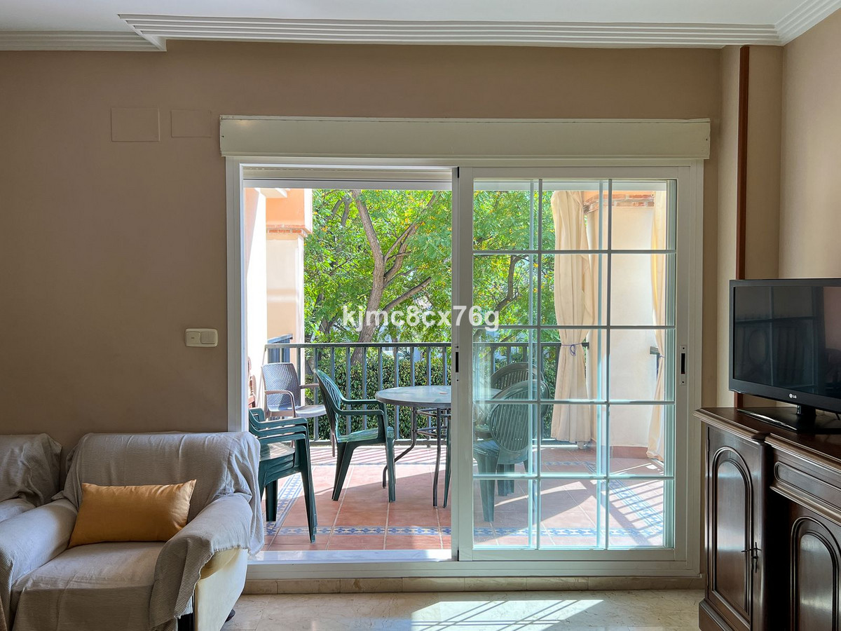 Se vende Apartamento Planta Media de 2 dormitorios en Costa Del Sol, Málaga, España