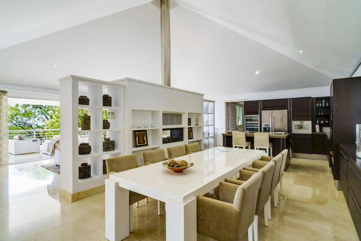 Se vende Villa - Chalet de 5 dormitorios en Costa Del Sol, Málaga, España