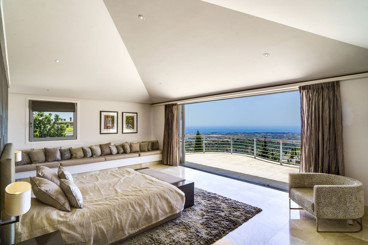 Se vende Villa - Chalet de 5 dormitorios en Costa Del Sol, Málaga, España
