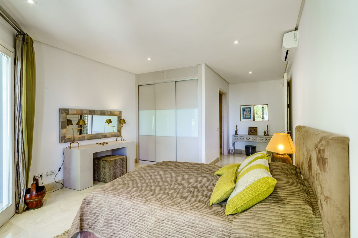 Se vende Villa - Chalet de 5 dormitorios en Costa Del Sol, Málaga, España