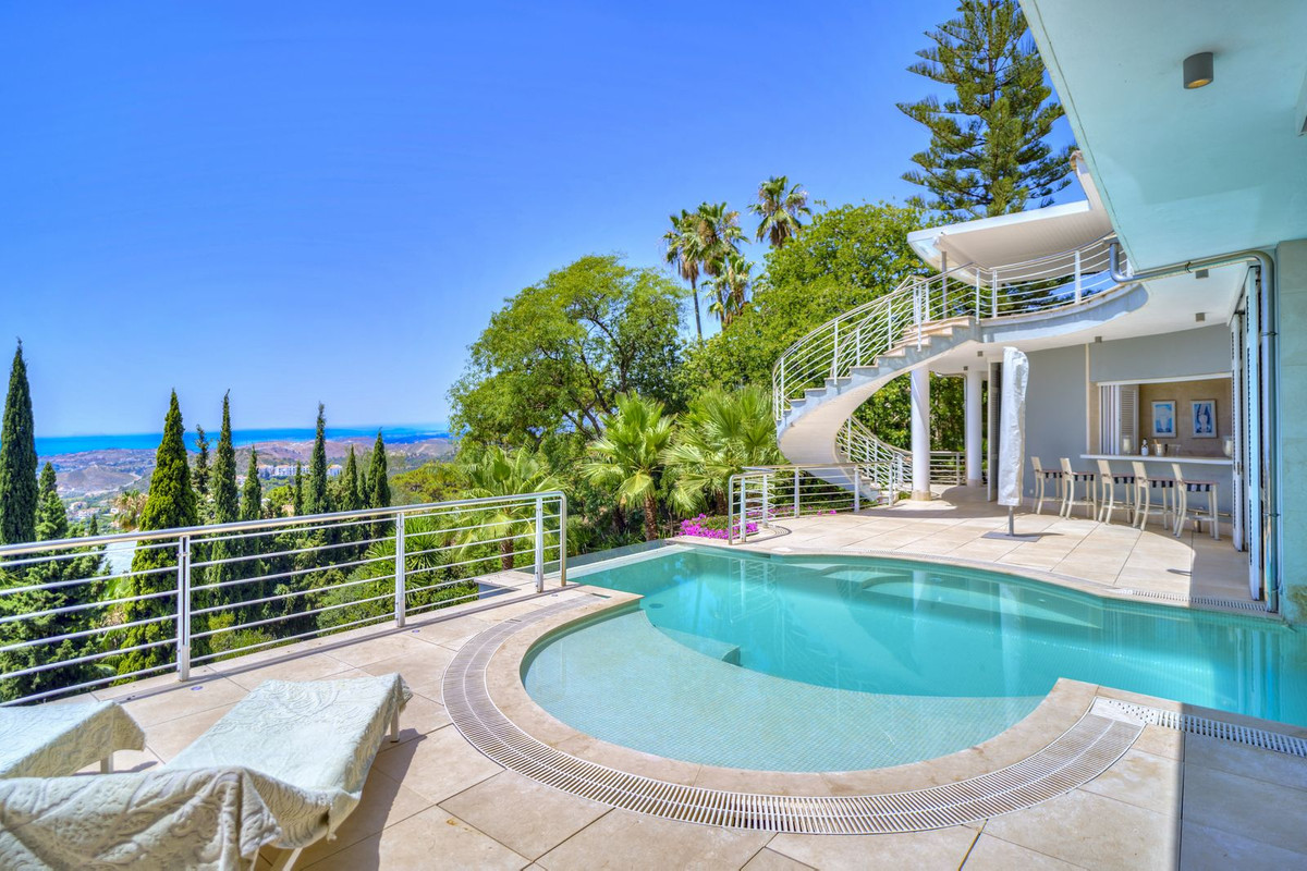 Se vende Villa - Chalet de 5 dormitorios en Costa Del Sol, Málaga, España