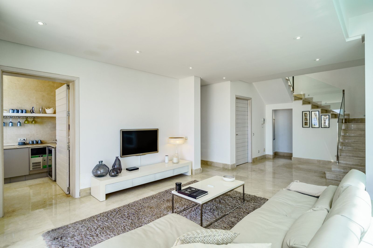 Se vende Villa - Chalet de 5 dormitorios en Costa Del Sol, Málaga, España