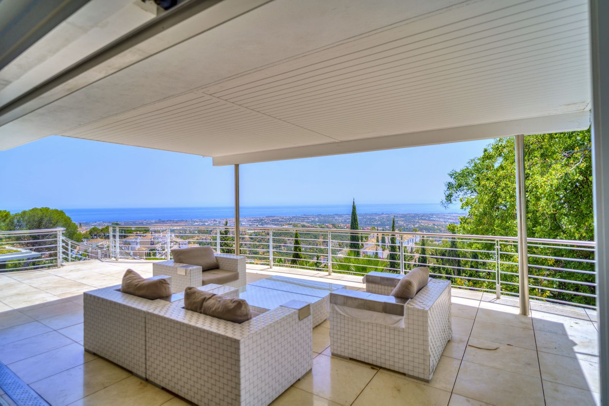 Se vende Villa - Chalet de 5 dormitorios en Costa Del Sol, Málaga, España