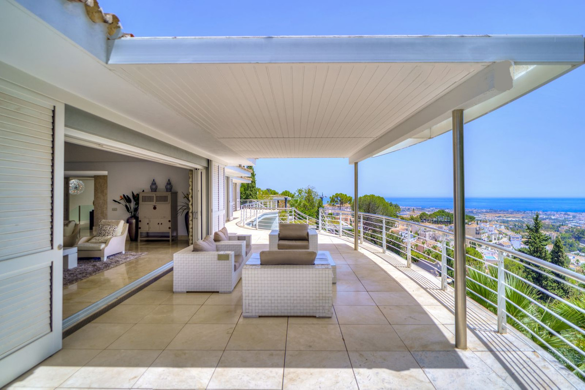 Se vende Villa - Chalet de 5 dormitorios en Costa Del Sol, Málaga, España