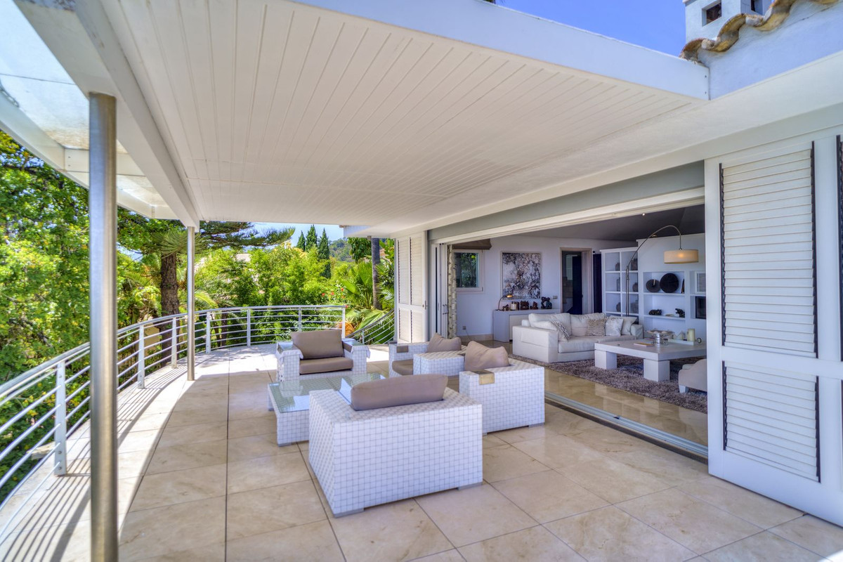 Se vende Villa - Chalet de 5 dormitorios en Costa Del Sol, Málaga, España