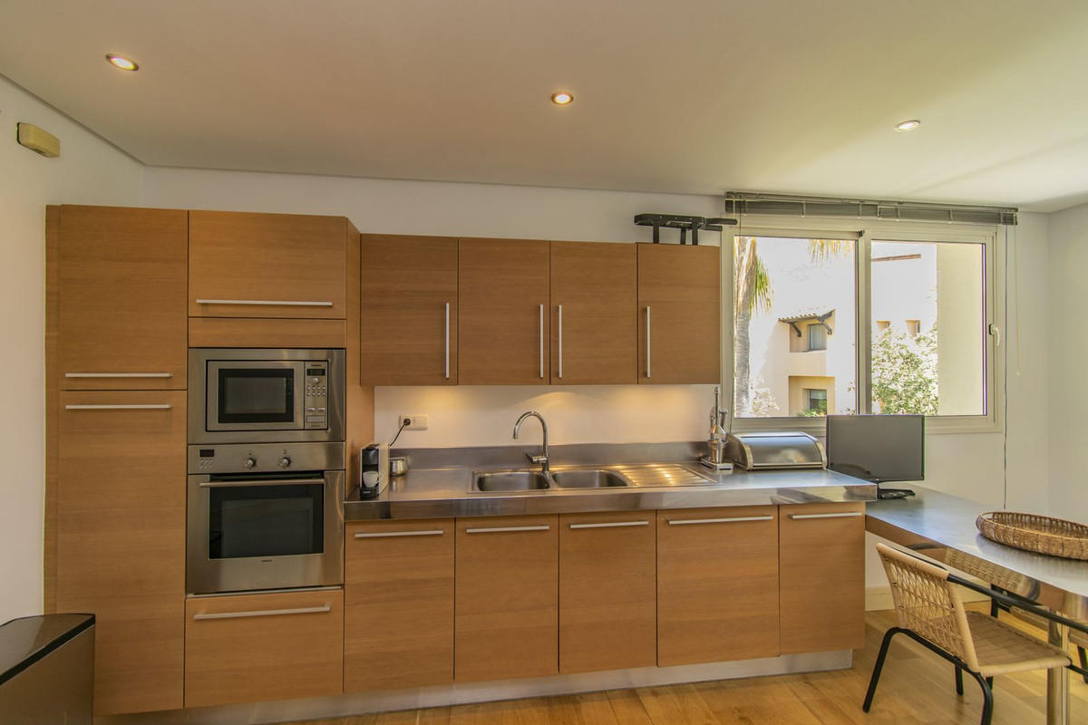 3 Bed Apartment for sale in Nagüeles Costa Del Sol, Málaga, Spain