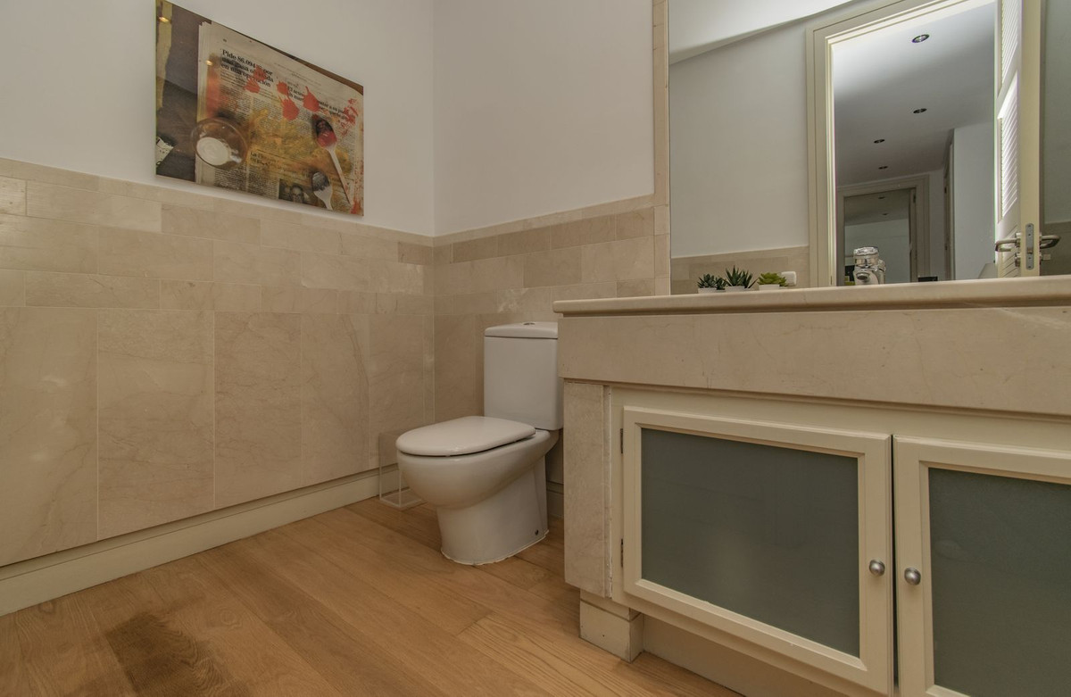 3 Bed Apartment for sale in Nagüeles Costa Del Sol, Málaga, Spain
