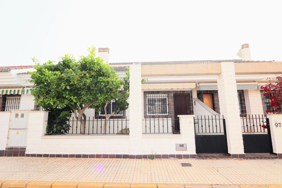 Se vende Adosada de 4 dormitorios en Costa Blanca, Alicante, España