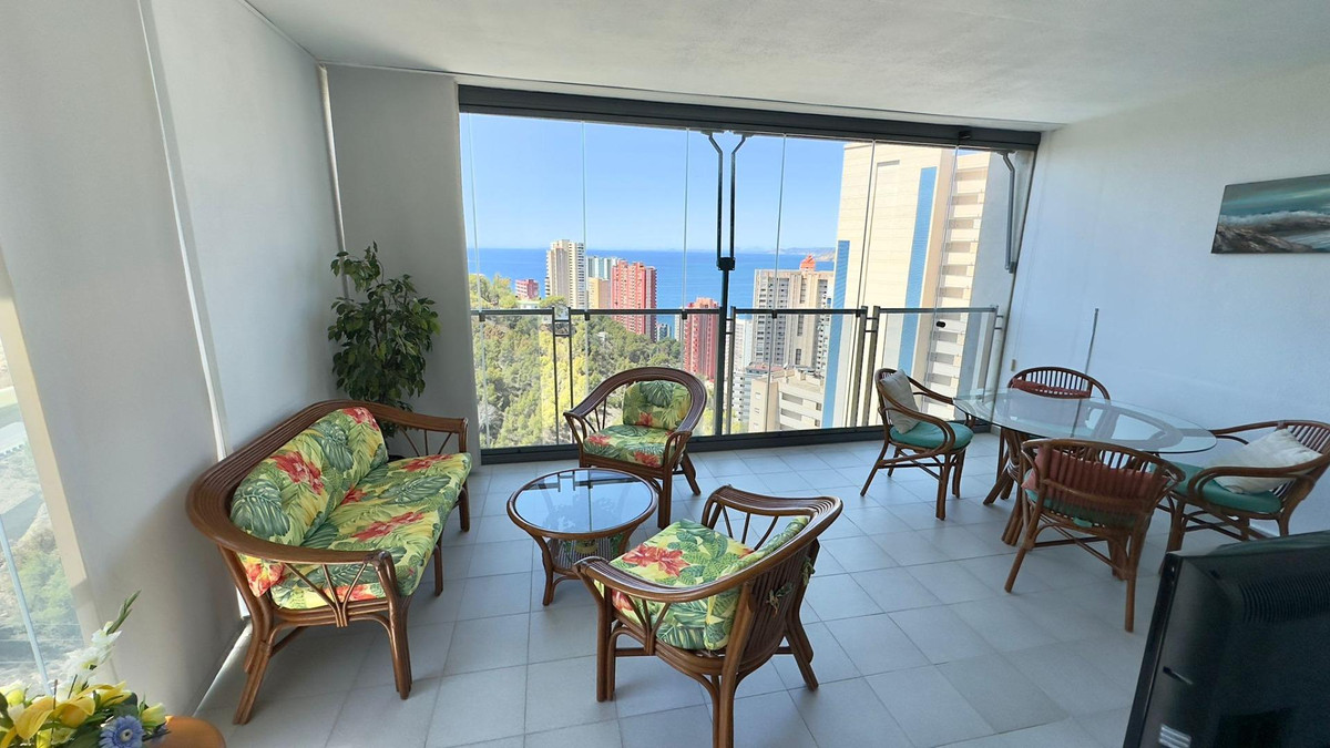 Se vende Apartamento Planta Media de 2 dormitorios en Costa Blanca, Alicante, España