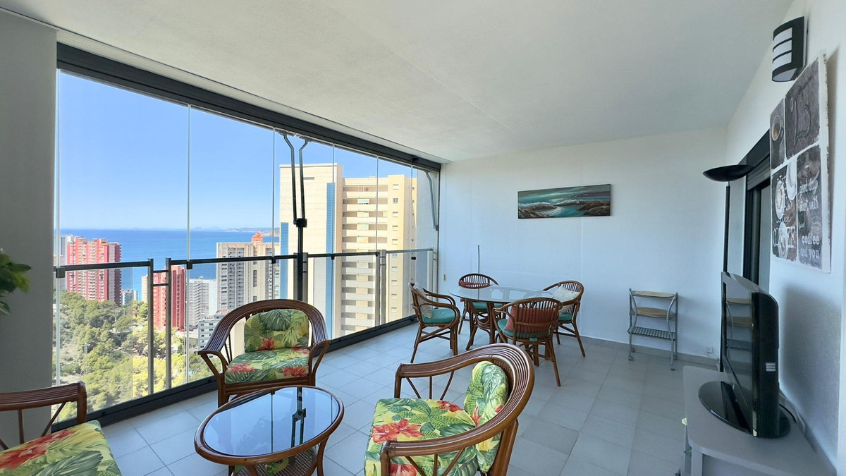 Se vende Apartamento Planta Media de 2 dormitorios en Costa Blanca, Alicante, España