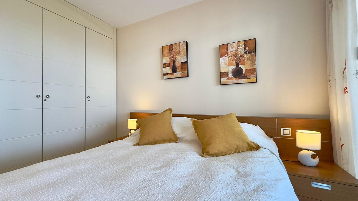 Se vende Apartamento Planta Media de 2 dormitorios en Costa Blanca, Alicante, España