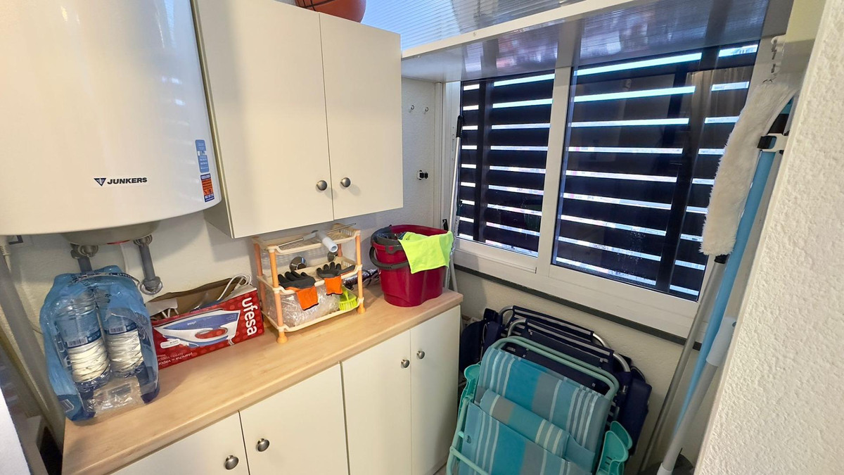 Se vende Apartamento Planta Media de 2 dormitorios en Costa Blanca, Alicante, España