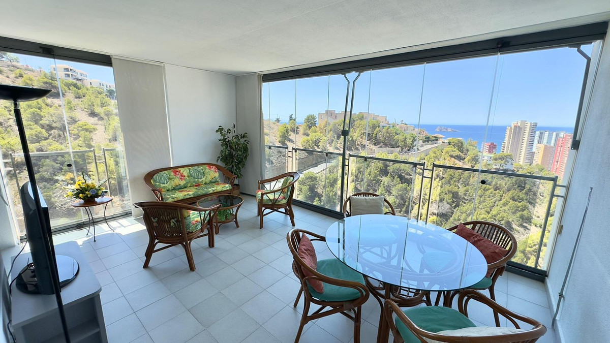 Se vende Apartamento Planta Media de 2 dormitorios en Costa Blanca, Alicante, España