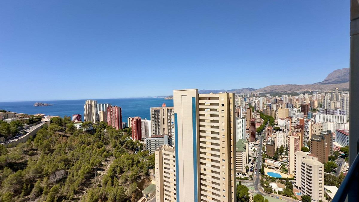 Se vende Apartamento Planta Media de 2 dormitorios en Costa Blanca, Alicante, España