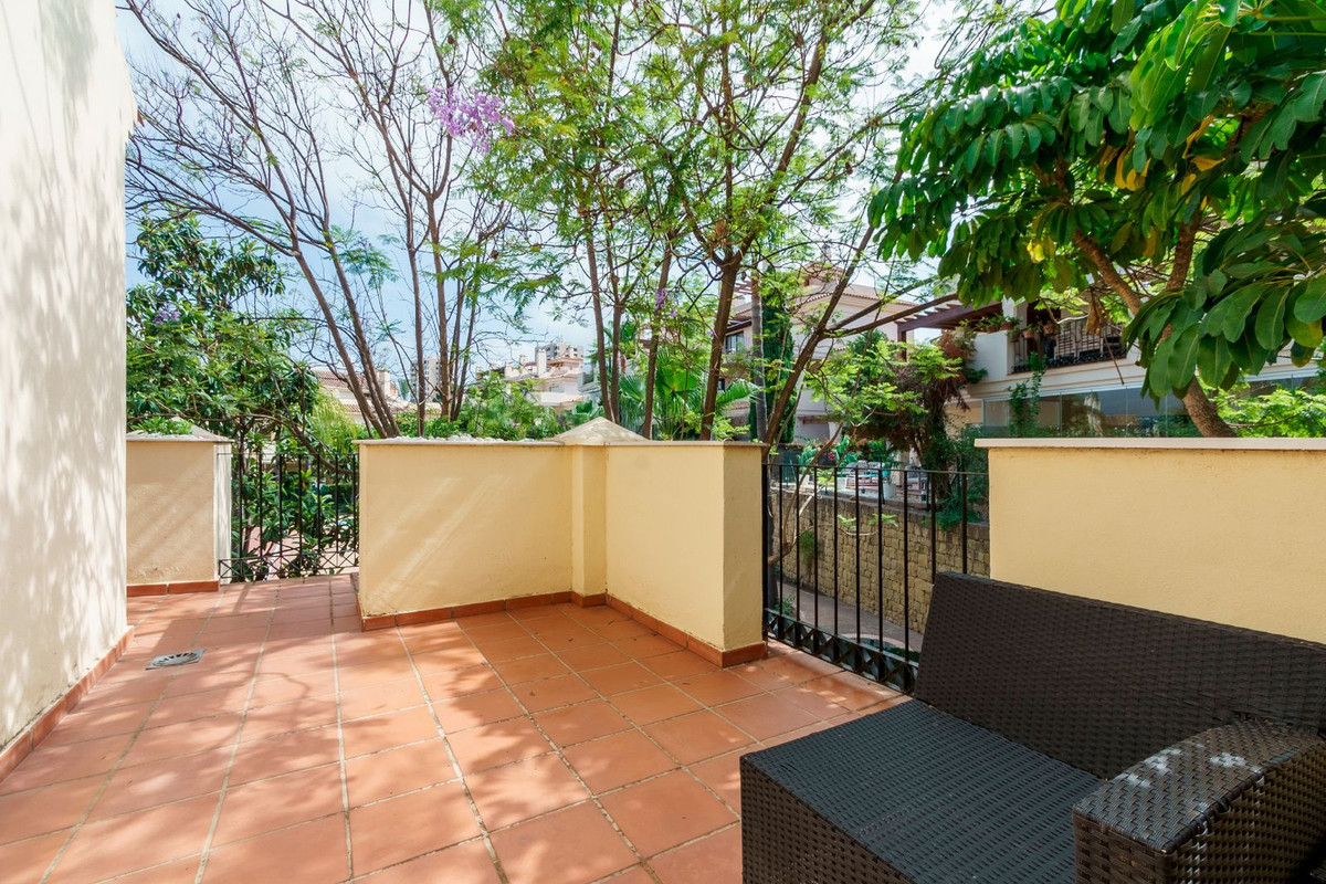 3 Bed Townhouse for sale in Nueva Andalucía Costa Del Sol, Málaga, Spain