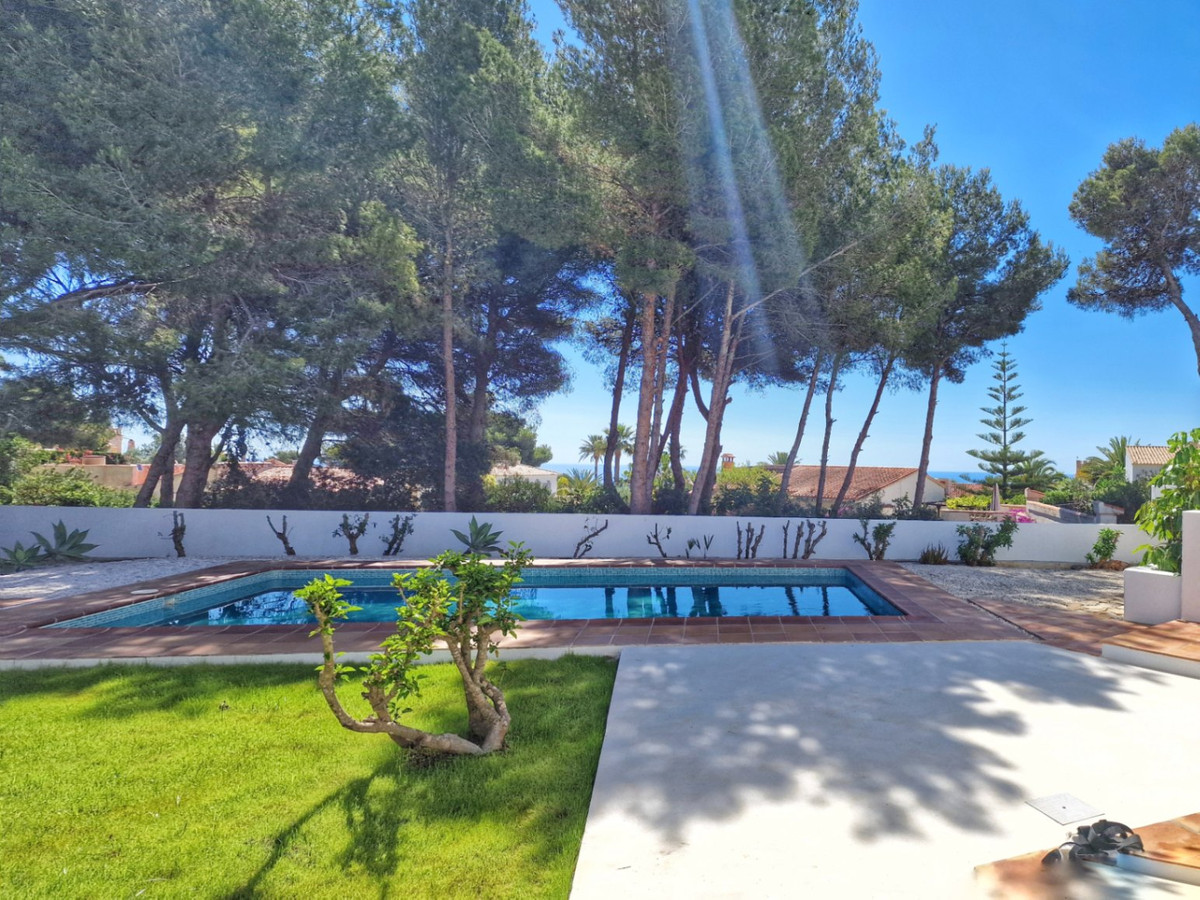 4 Bed Townhouse for sale in Javea Costa Blanca, Alicante, Spain