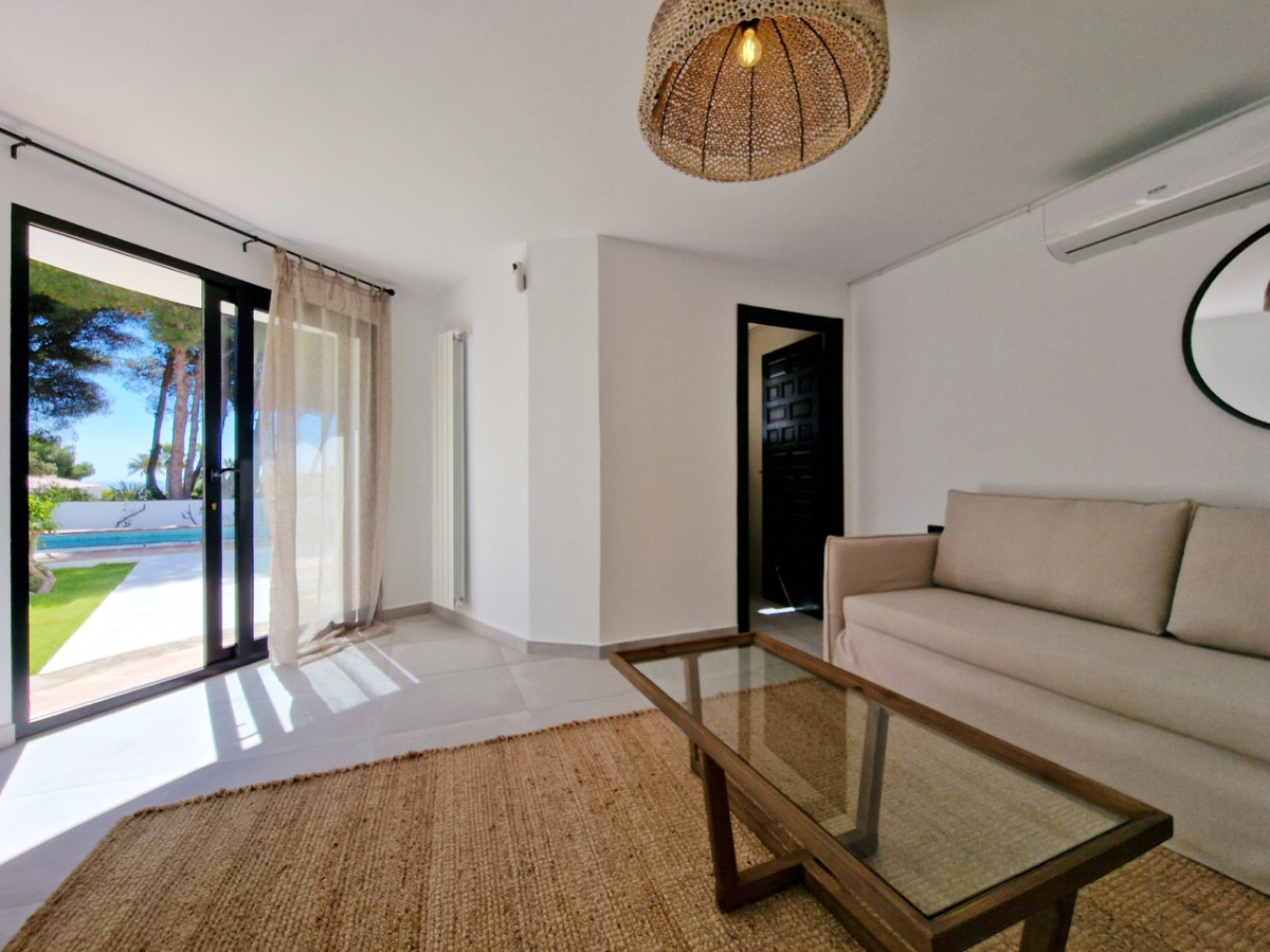 4 Bed Townhouse for sale in Javea Costa Blanca, Alicante, Spain