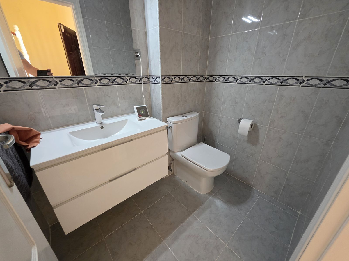 Se vende Villa - Chalet de 4 dormitorios en Costa Del Sol, Málaga, España
