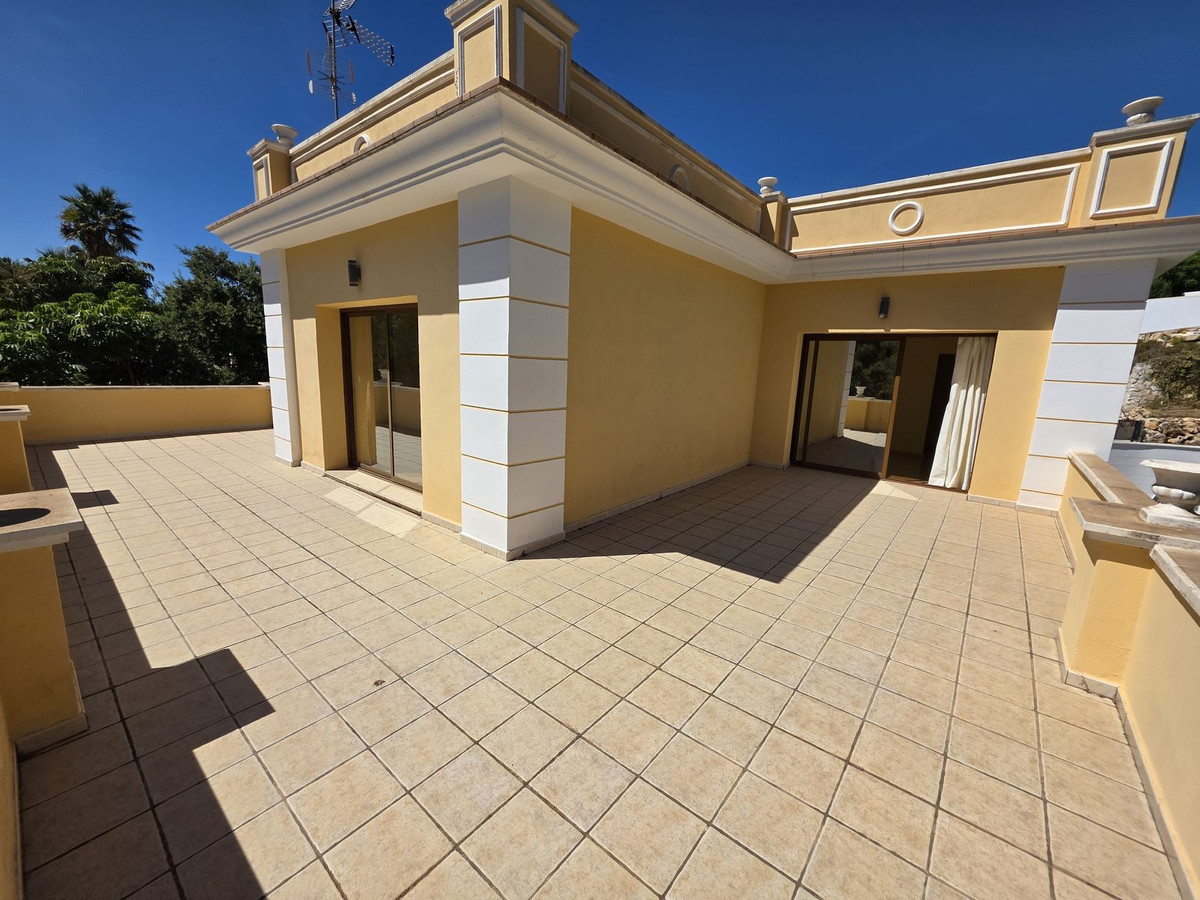 Se vende Villa - Chalet de 4 dormitorios en Costa Del Sol, Málaga, España