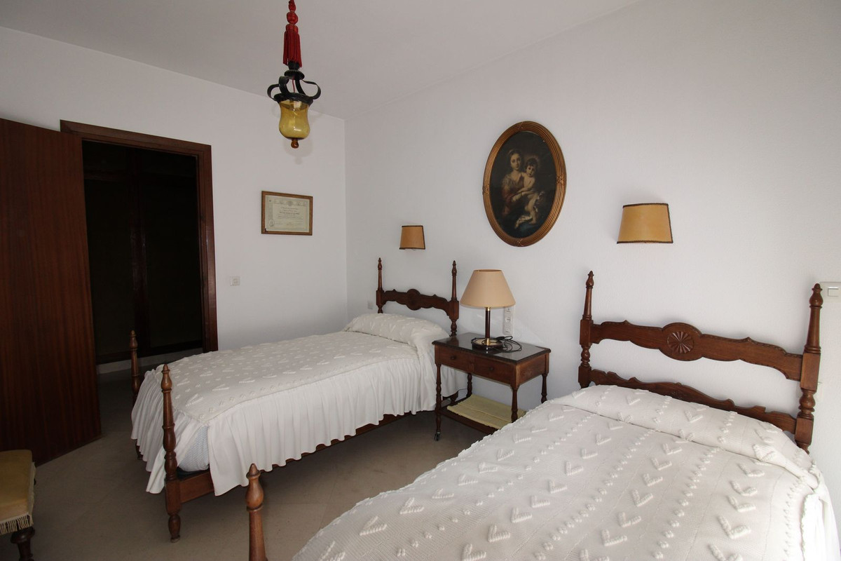 7 Bed Apartment for sale in Antequera Costa Del Sol, Málaga, Spain