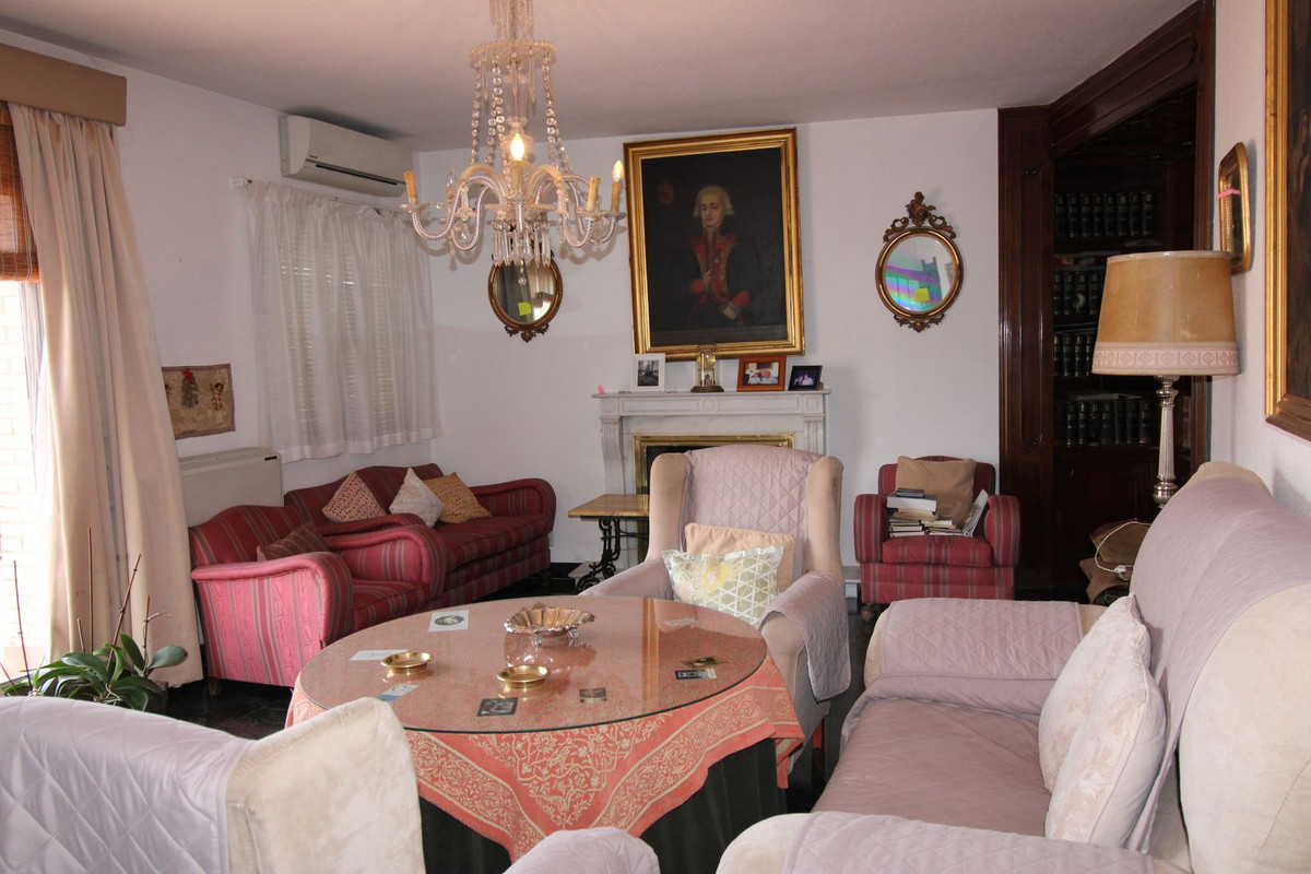 7 Bed Apartment for sale in Antequera Costa Del Sol, Málaga, Spain