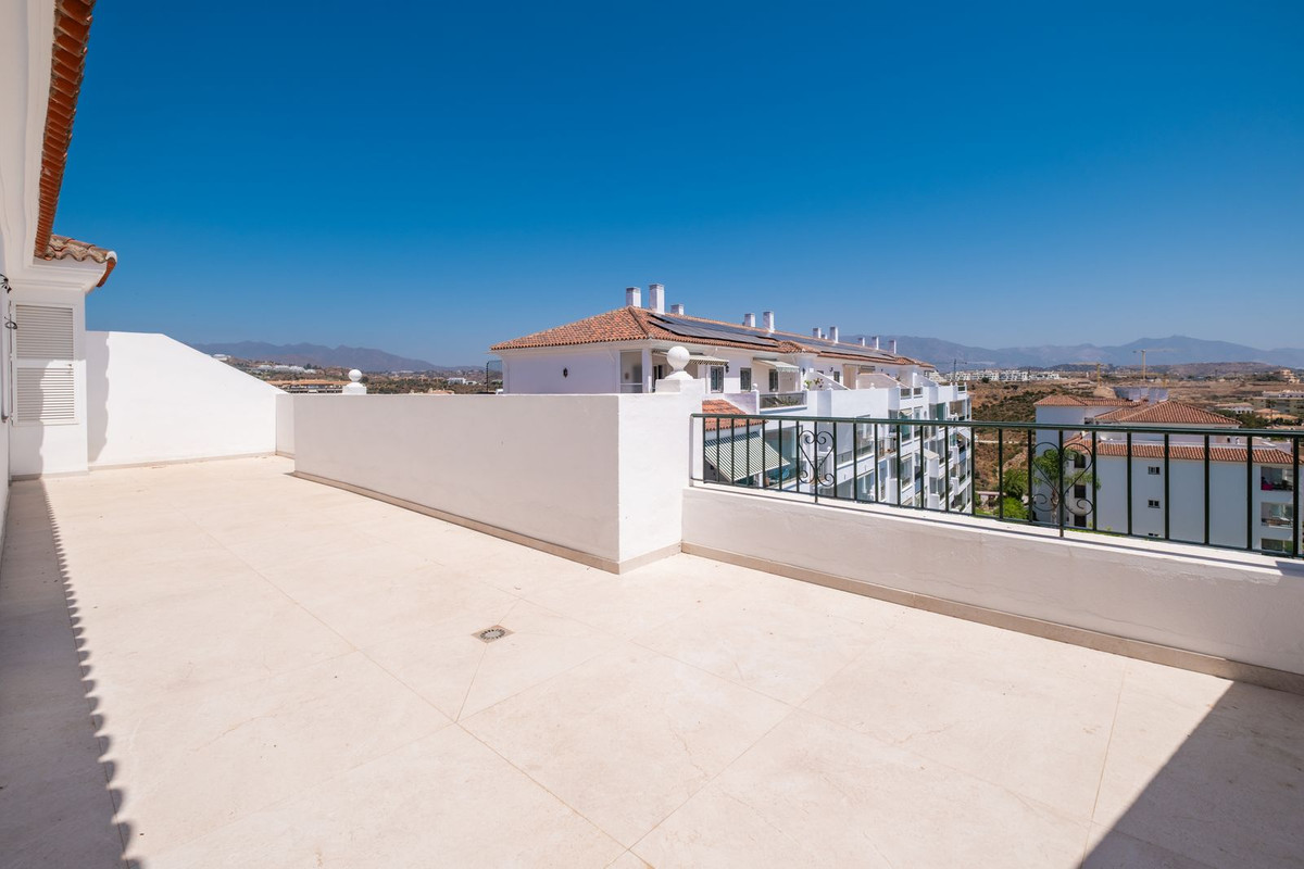 3 Bed Apartment for sale in Miraflores Costa Del Sol, Málaga, Spain