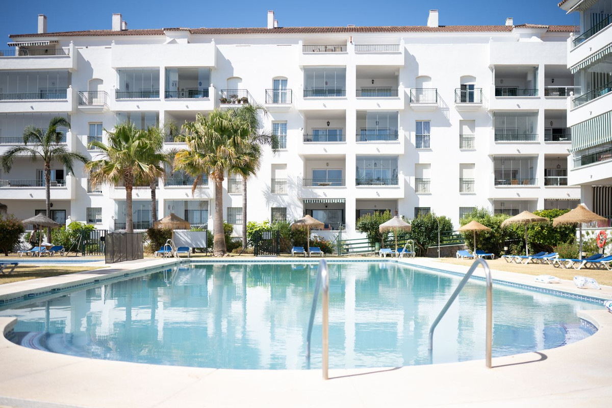 3 Bed Apartment for sale in Miraflores Costa Del Sol, Málaga, Spain