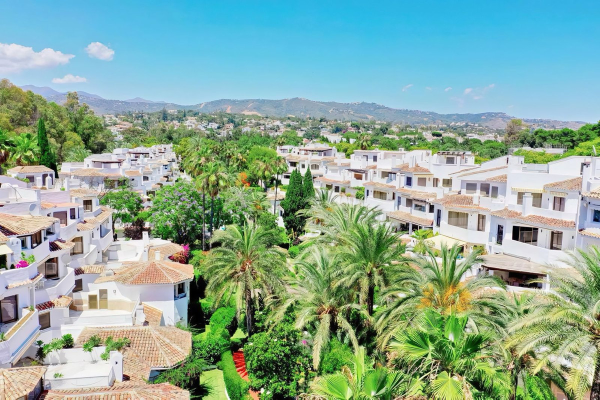 Se vende Apartamento Planta Media de 2 dormitorios en Costa Del Sol, Málaga, España