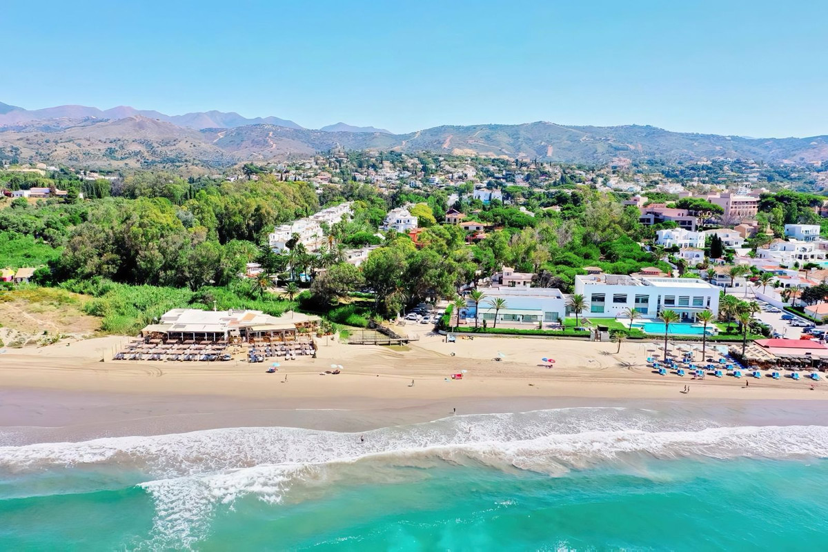 Se vende Apartamento Planta Media de 2 dormitorios en Costa Del Sol, Málaga, España