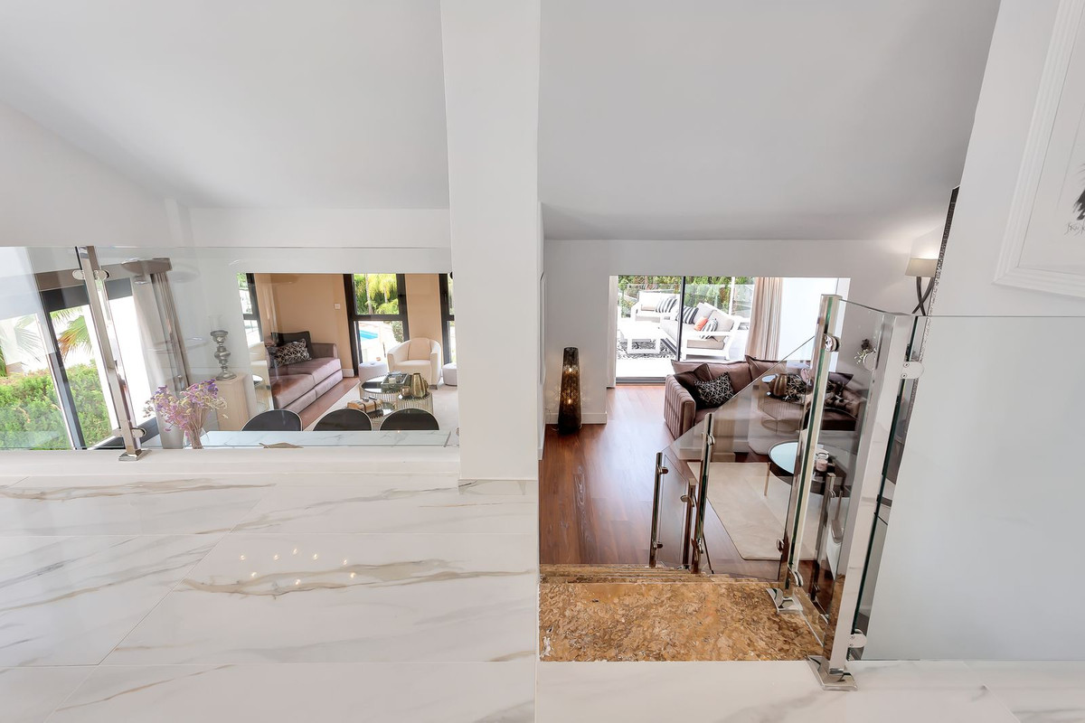 4 Bed Townhouse for sale in El Rosario Costa Del Sol, Málaga, Spain