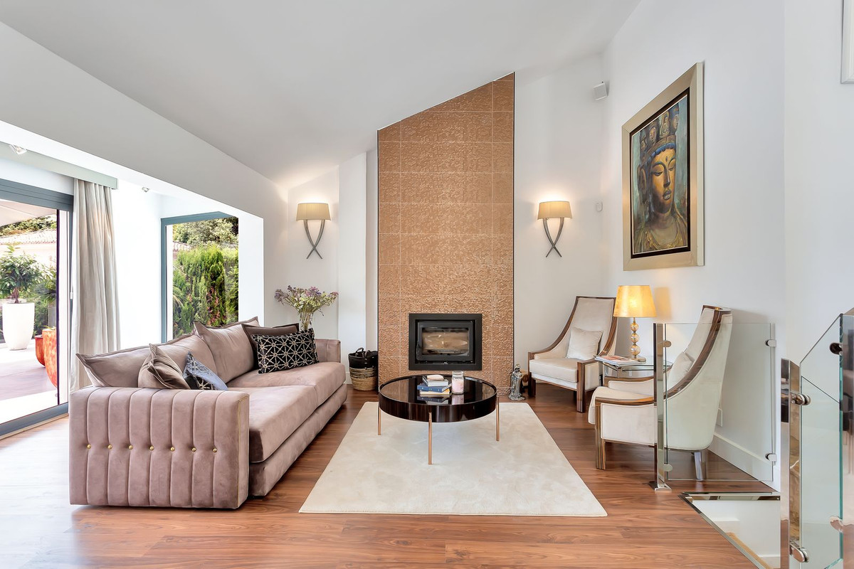 4 Bed Townhouse for sale in El Rosario Costa Del Sol, Málaga, Spain
