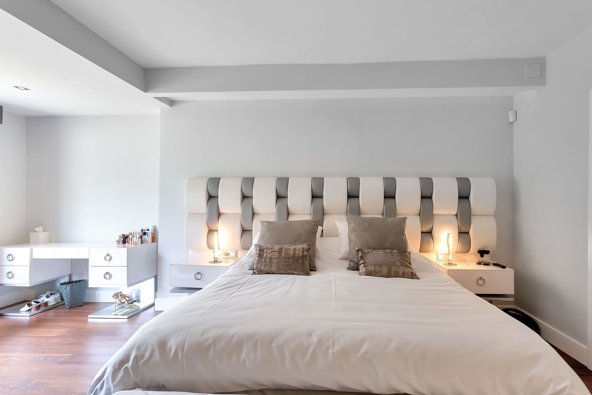 4 Bed Townhouse for sale in El Rosario Costa Del Sol, Málaga, Spain