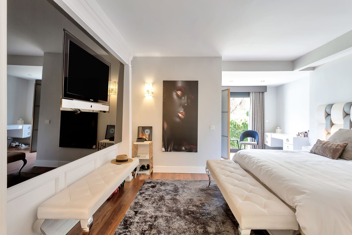 4 Bed Townhouse for sale in El Rosario Costa Del Sol, Málaga, Spain