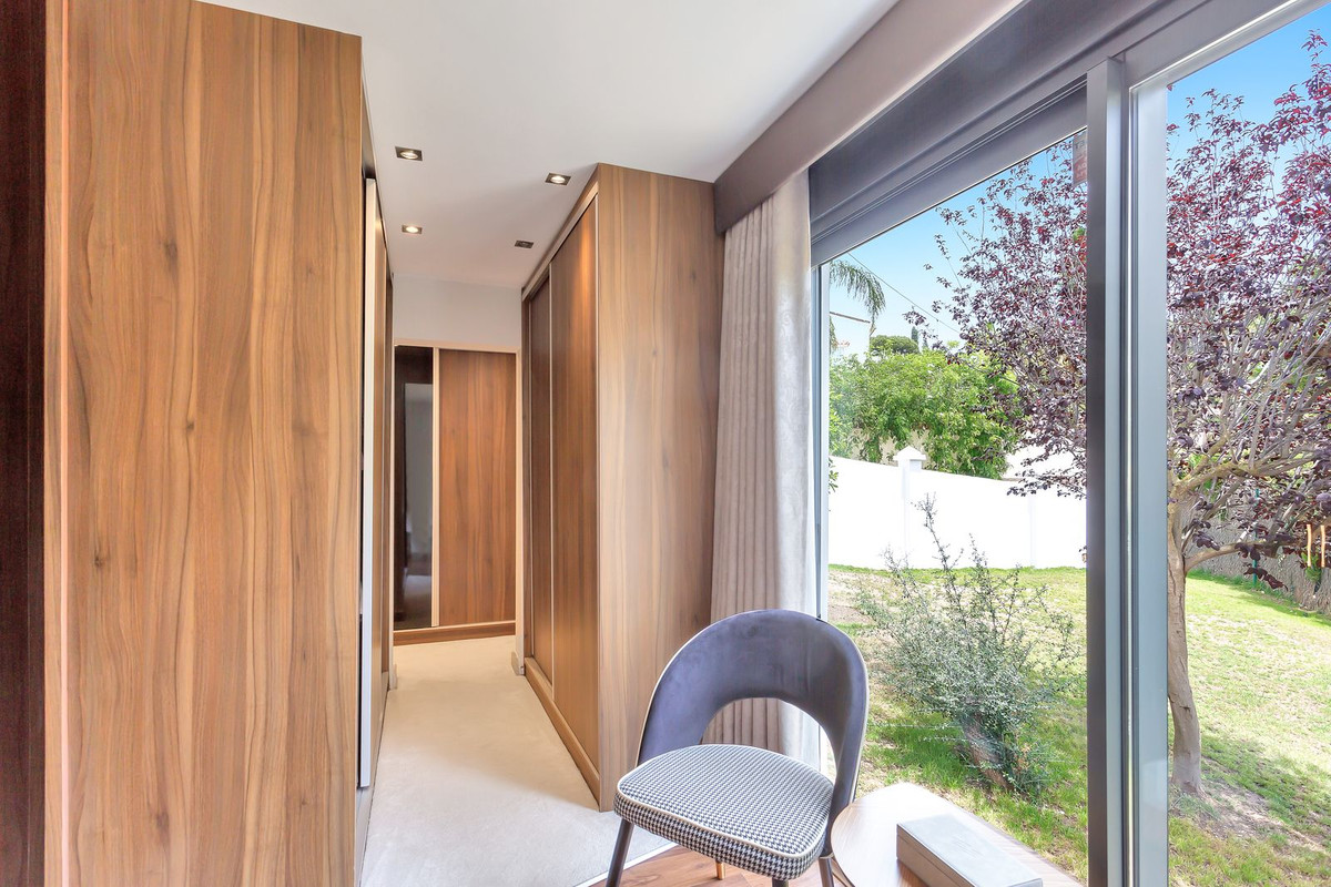 4 Bed Townhouse for sale in El Rosario Costa Del Sol, Málaga, Spain