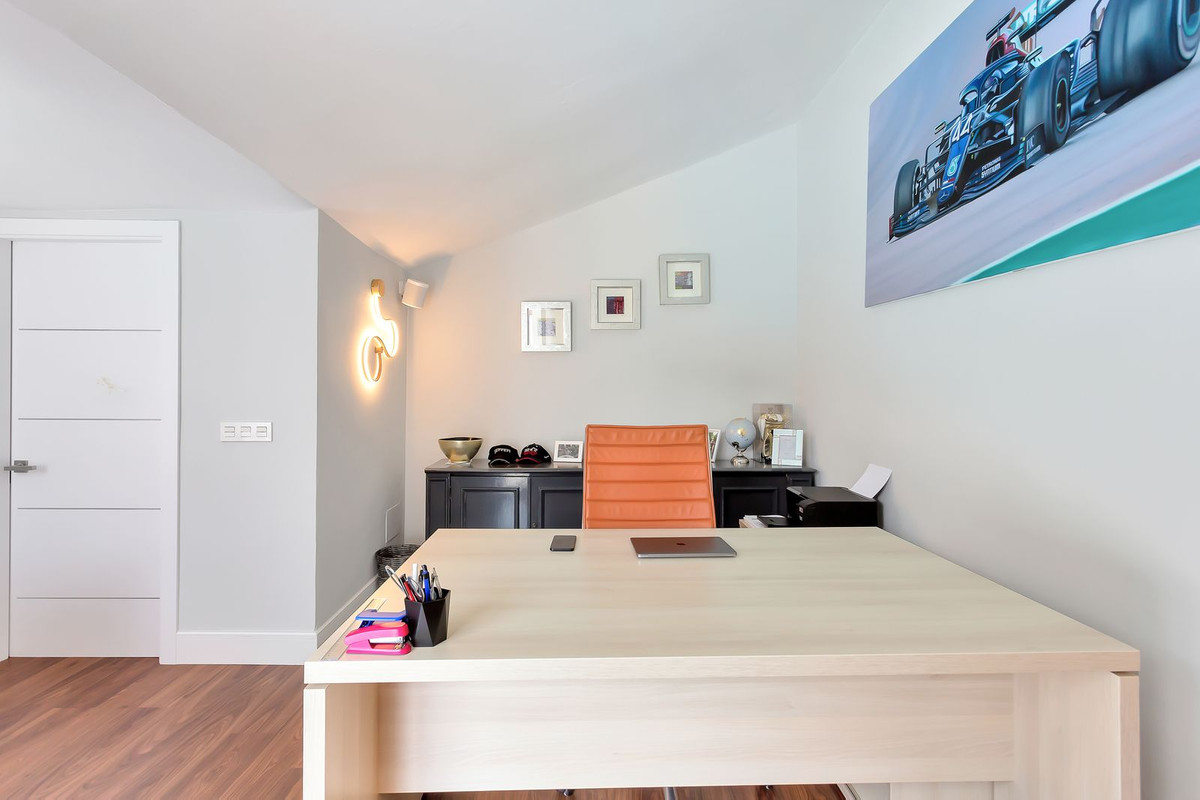 4 Bed Townhouse for sale in El Rosario Costa Del Sol, Málaga, Spain