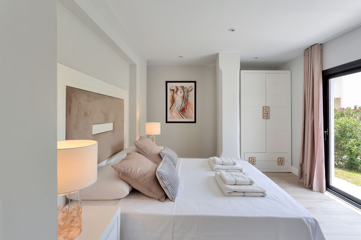 4 Bed Townhouse for sale in El Rosario Costa Del Sol, Málaga, Spain