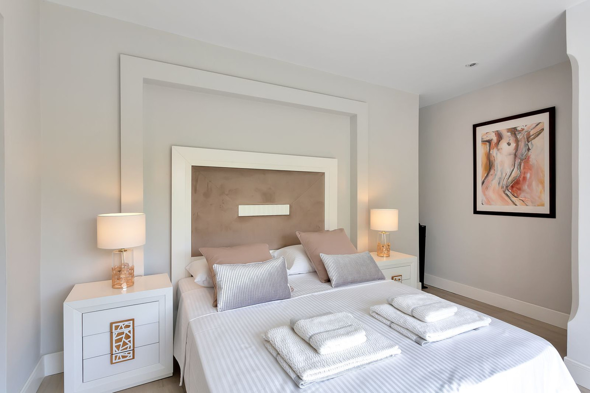 4 Bed Townhouse for sale in El Rosario Costa Del Sol, Málaga, Spain
