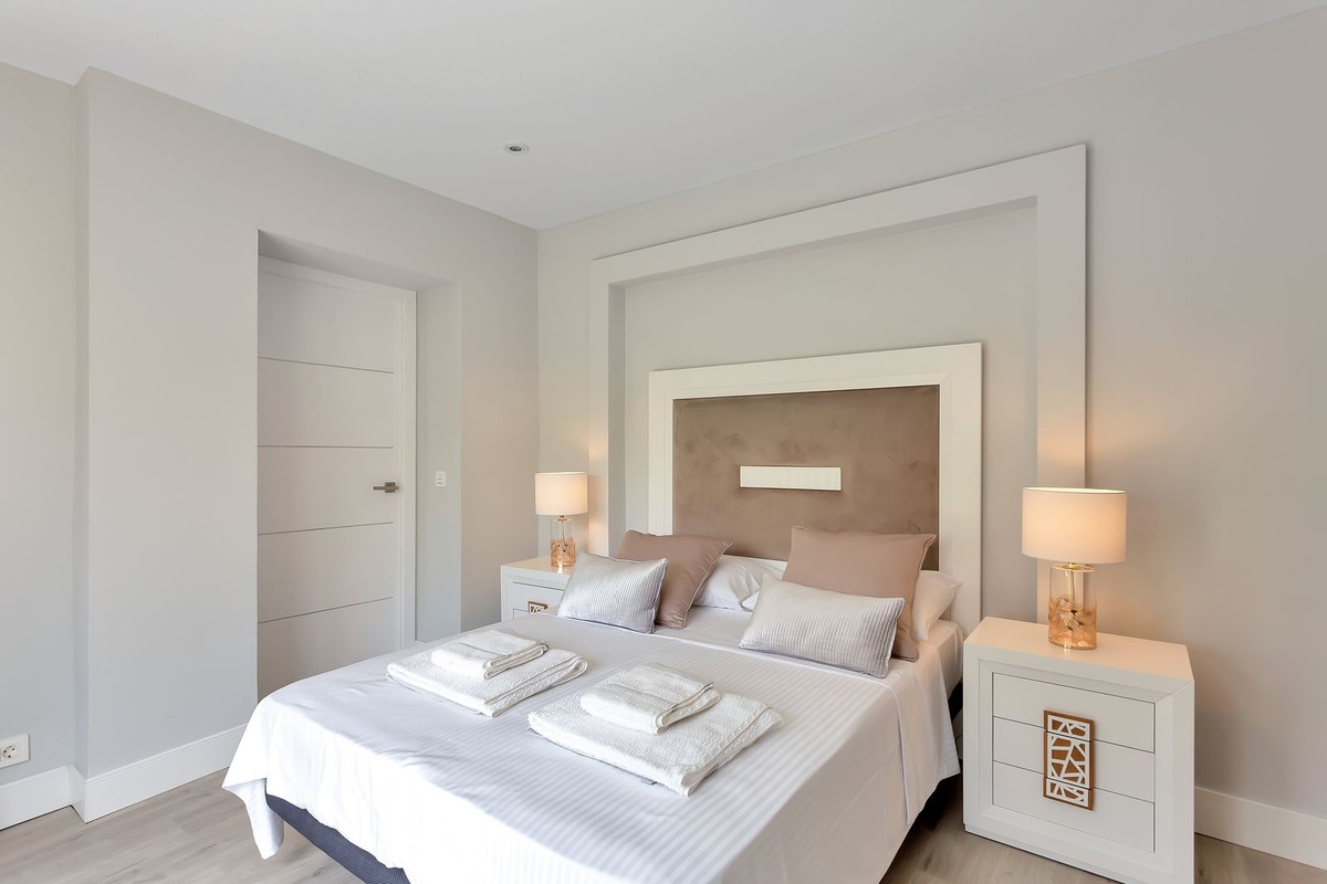 4 Bed Townhouse for sale in El Rosario Costa Del Sol, Málaga, Spain