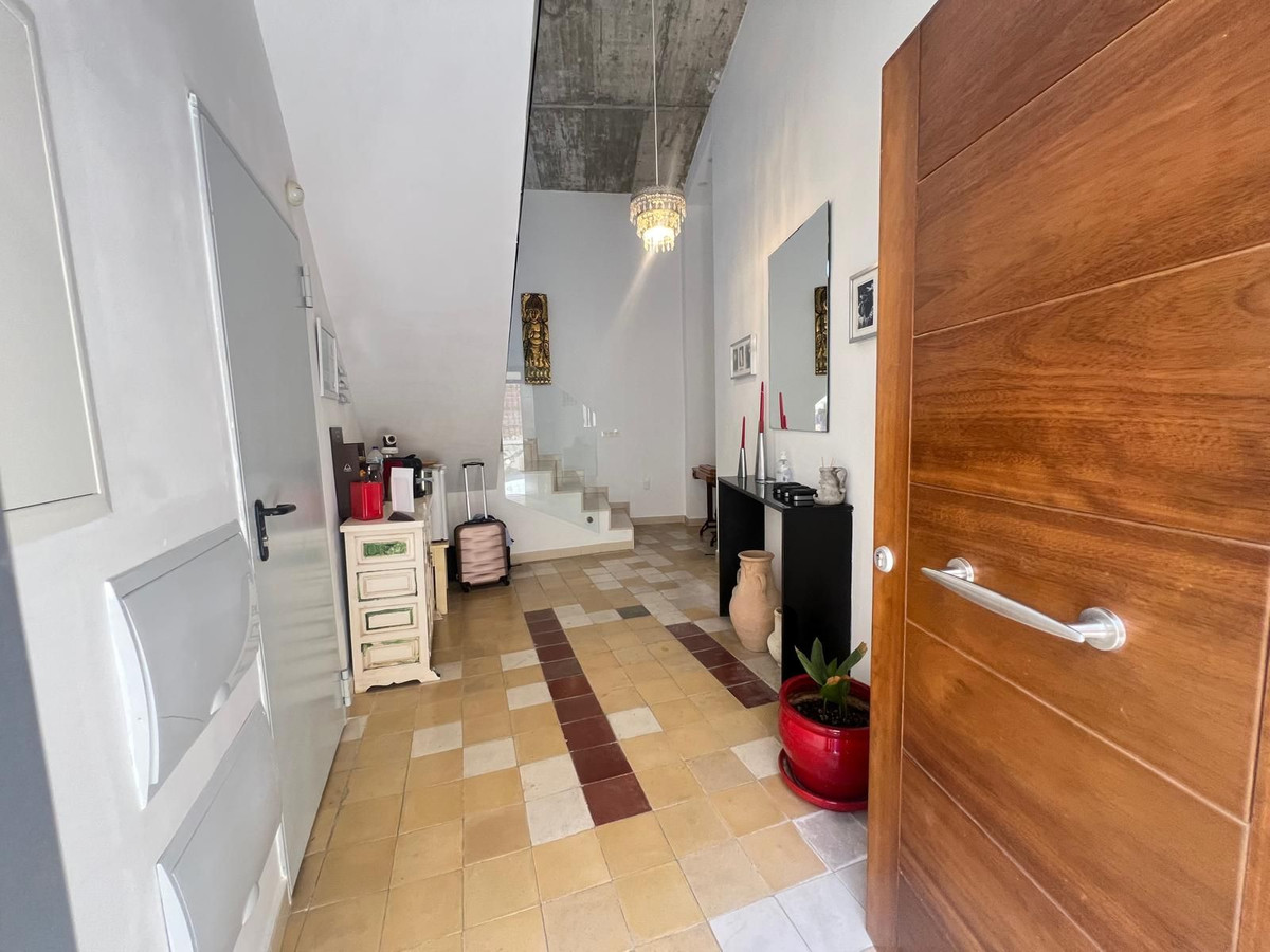 4 Bed Commercial unit for sale in Málaga Costa Del Sol, Málaga, Spain