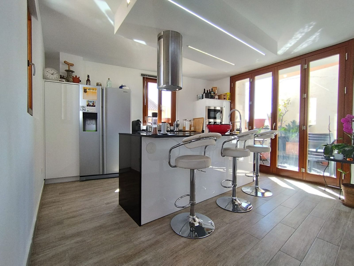 4 Bed Commercial unit for sale in Málaga Costa Del Sol, Málaga, Spain