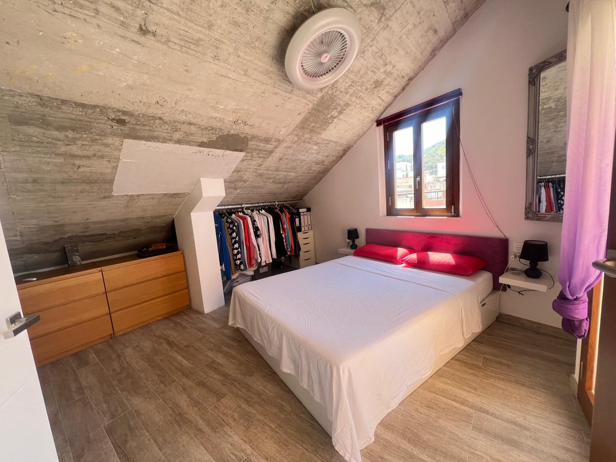 4 Bed Commercial unit for sale in Málaga Costa Del Sol, Málaga, Spain