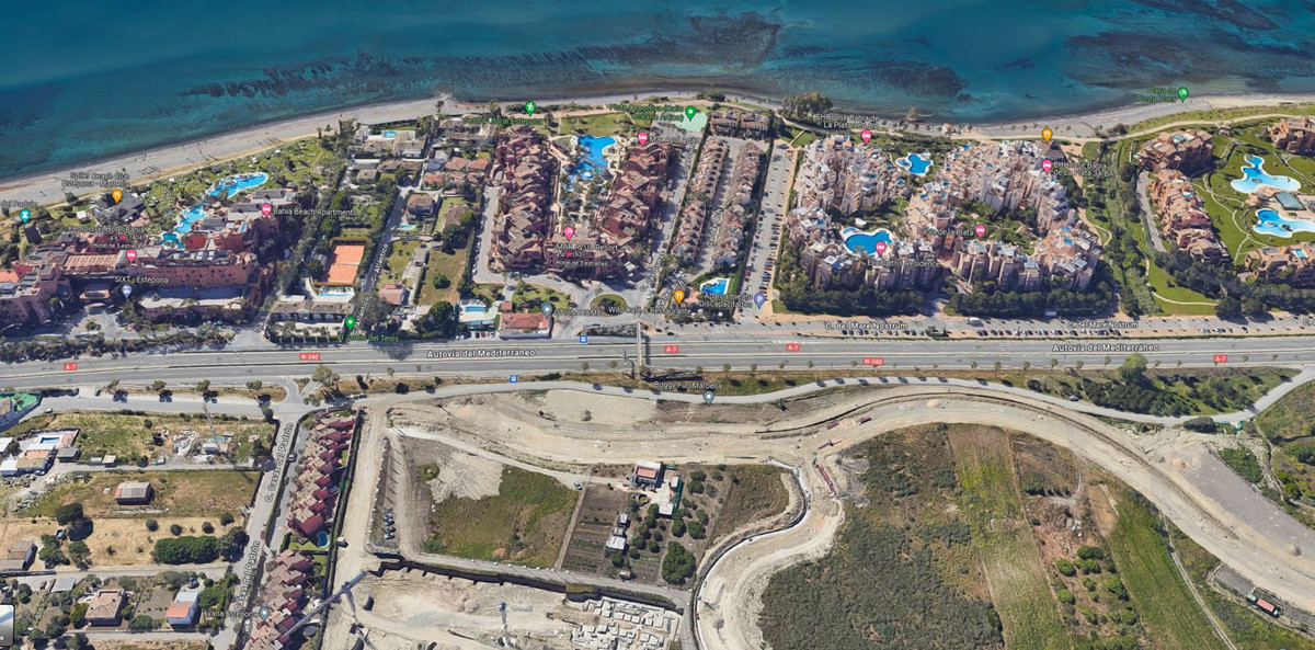 Se vende Terreno Urbano  en Costa Del Sol, Málaga, España