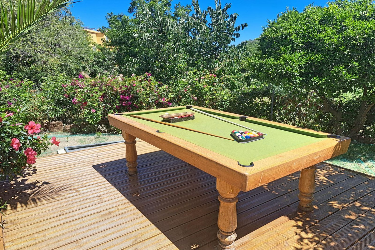 5 Bed Townhouse for sale in Coín Costa Del Sol, Málaga, Spain