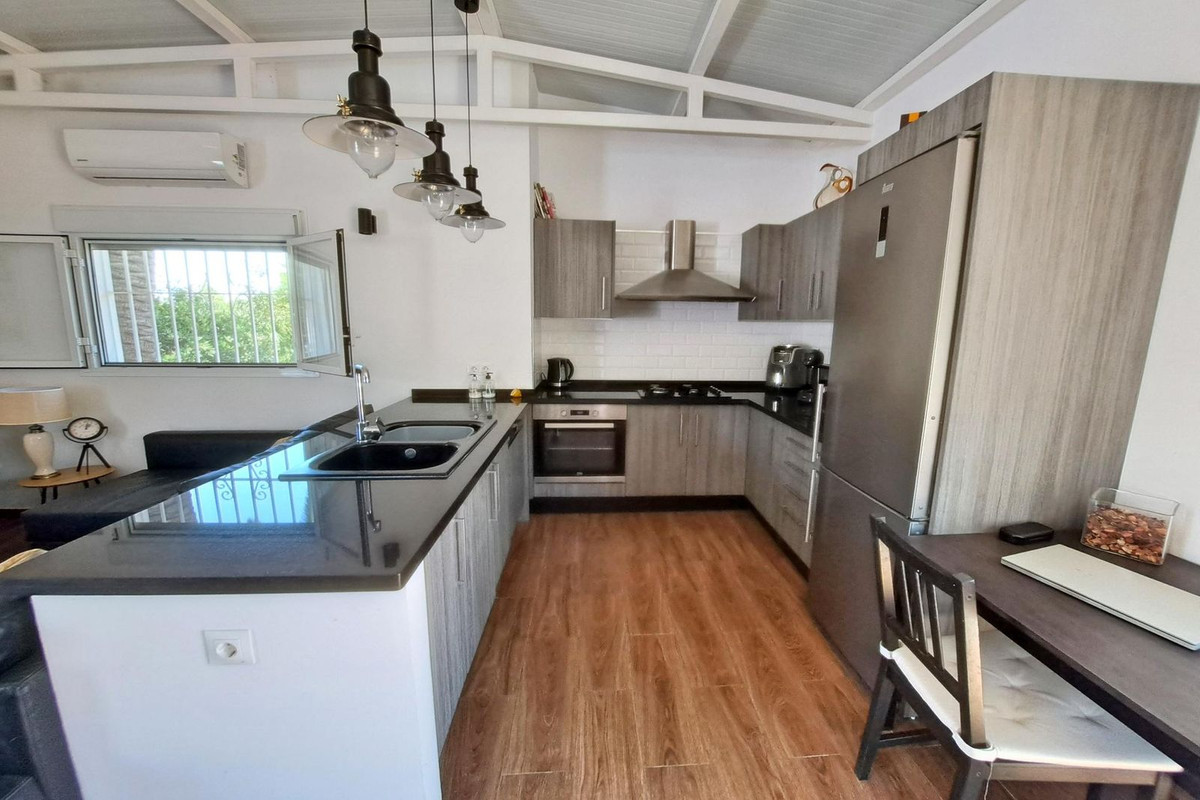 5 Bed Townhouse for sale in Coín Costa Del Sol, Málaga, Spain