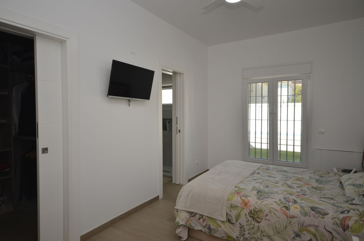 4 Bed Townhouse for sale in Manilva Costa Del Sol, Málaga, Spain