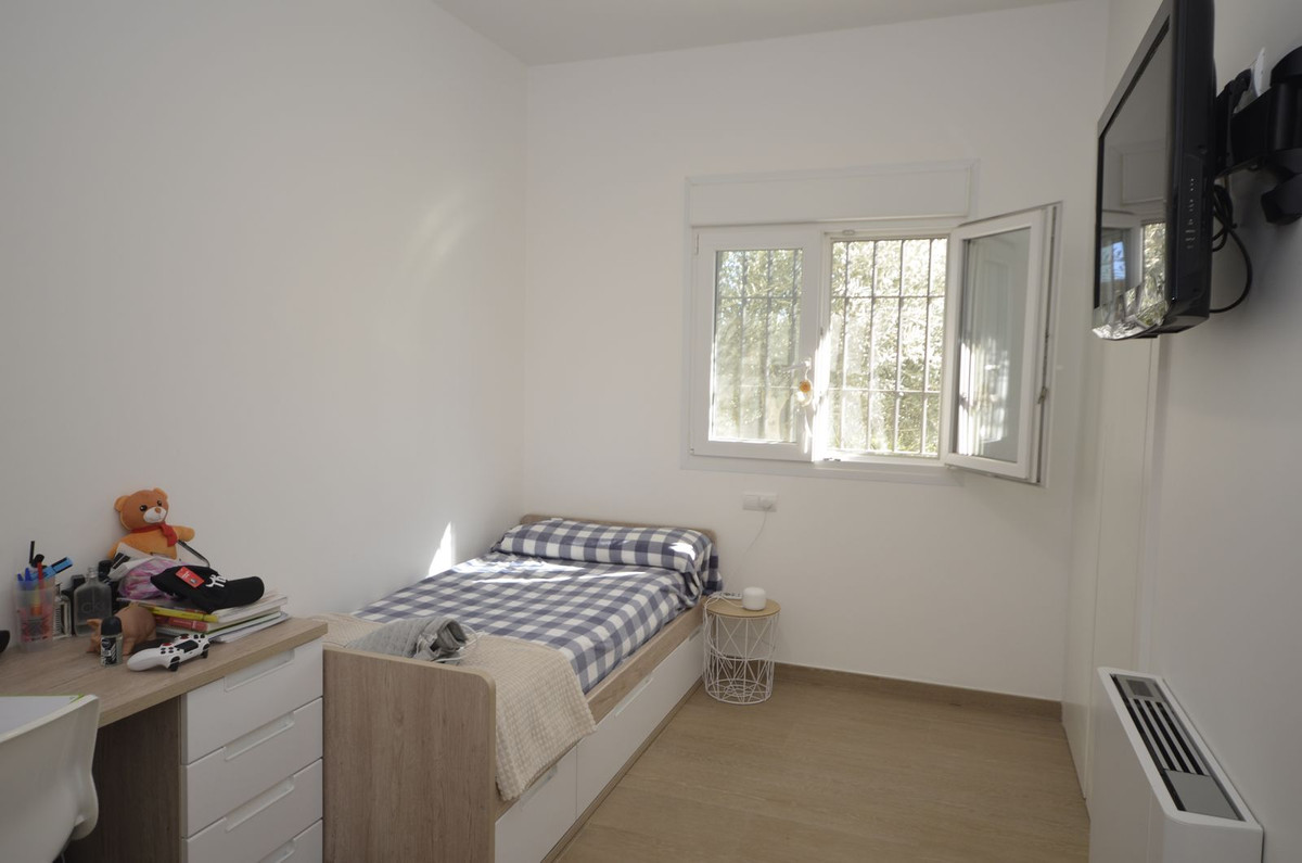 4 Bed Townhouse for sale in Manilva Costa Del Sol, Málaga, Spain