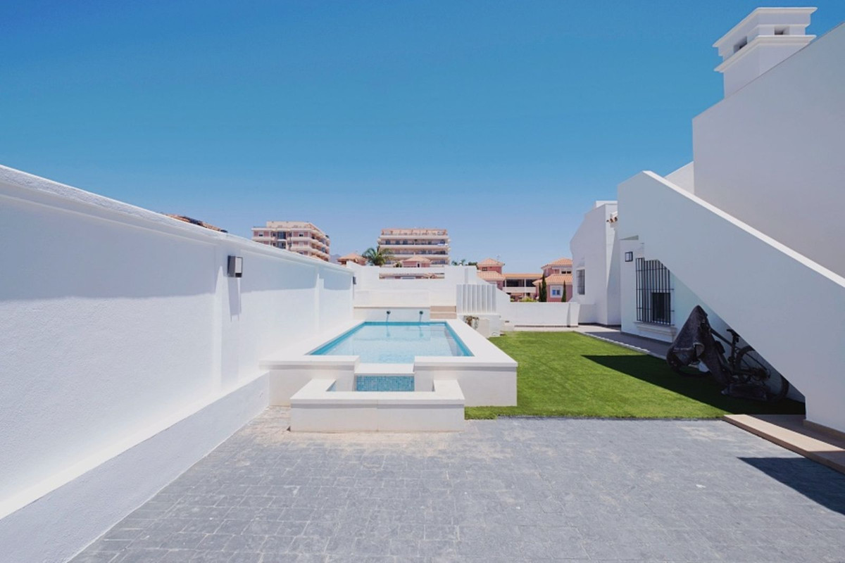 4 Bed Townhouse for sale in Manilva Costa Del Sol, Málaga, Spain