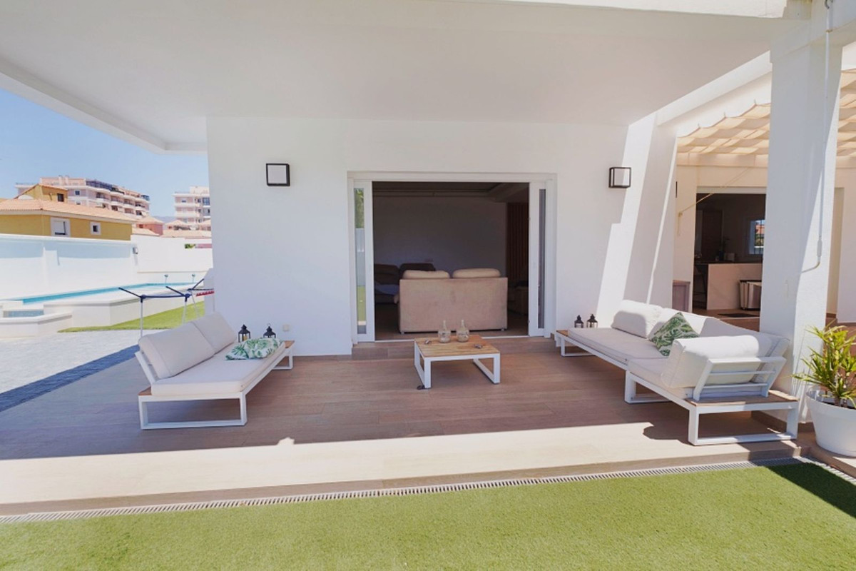 4 Bed Townhouse for sale in Manilva Costa Del Sol, Málaga, Spain