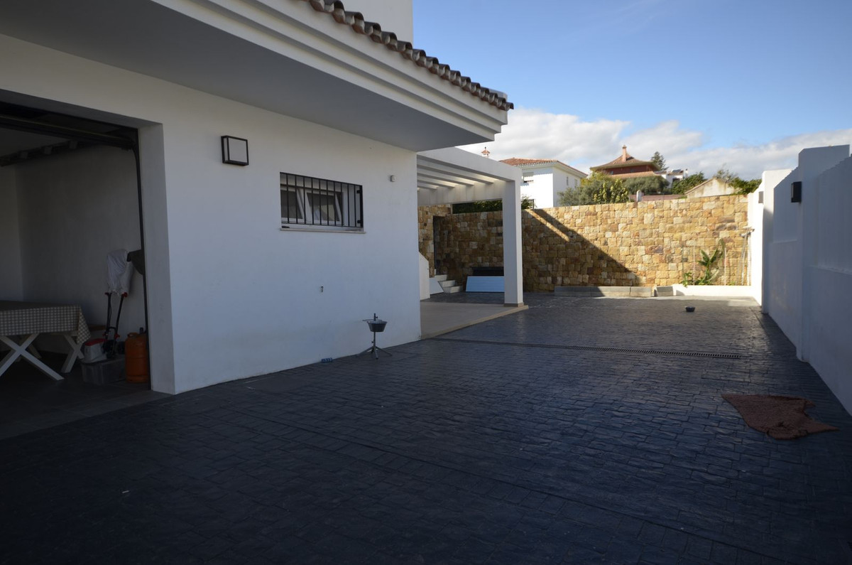 4 Bed Townhouse for sale in Manilva Costa Del Sol, Málaga, Spain